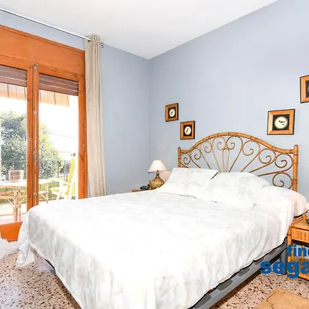 Apartment Apto Joana Roda de Bera